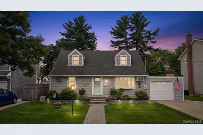 20 Cornwall Lane, Hicksville, NY 11801 - Photo 1