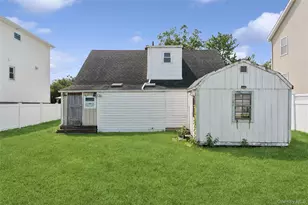 404 Front St, Bellmore, NY 11710 - Photo 14