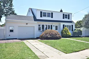 112 Raynor St, West Babylon, NY 11704 - Photo 2