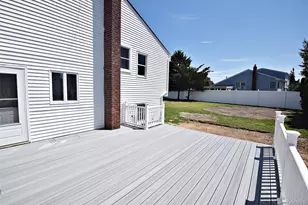 112 Raynor St, West Babylon, NY 11704 - Photo 24