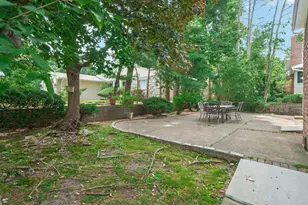 17 Cambridge Rd, Great Neck, NY 11023 - Photo 24
