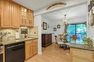 279 Treetop Cir, Nanuet, NY 10954 - Photo 16
