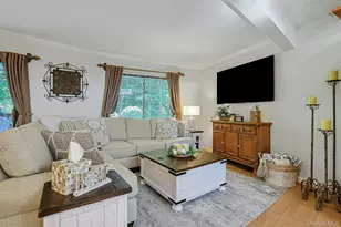 279 Treetop Cir, Nanuet, NY 10954 - Photo 6