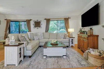 279 Treetop Circle, Nanuet, NY 10954 - Photo 8
