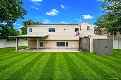 2275 Hynes Place, Bellmore, NY 11710 - Photo 32