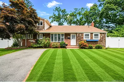 2275 Hynes Place, Bellmore, NY 11710 - Photo 2