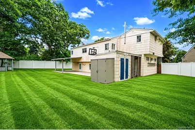 2275 Hynes Place, Bellmore, NY 11710 - Photo 36