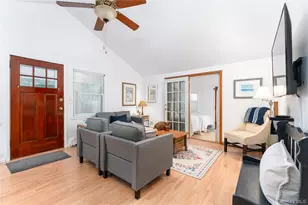 141 W Neck Rd, Southampton, NY 11968 - Photo 6