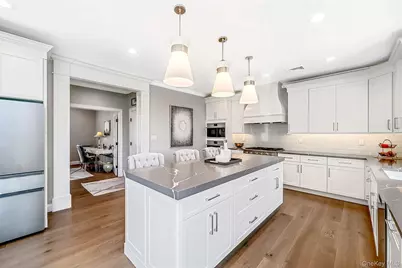53 Southview Circle, Lake Grove, NY 11755 - Photo 6