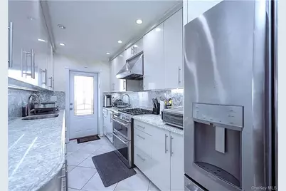 150-55 77th Avenue, Kew Gardens, NY 11367 - Photo 4