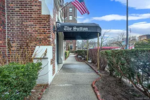 109-14 Ascan Ave, Forest Hills, NY 11375 - Photo 2