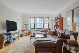 109-14 Ascan Ave, Forest Hills, NY 11375 - Photo 18