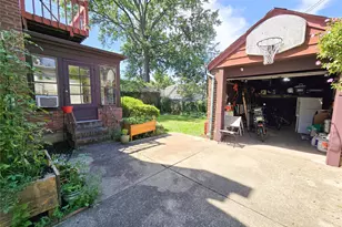56-16 212th St, Bayside, NY 11364 - Photo 30