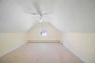 457 Peconic St, Ronkonkoma, NY 11779 - Photo 20