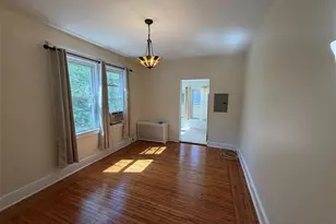 124 Pelhamdale Ave, Pelham, NY 10803 - Photo 2