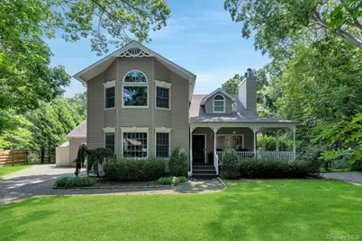 405 The Short Lane, East Marion, NY 11939 - Photo 2
