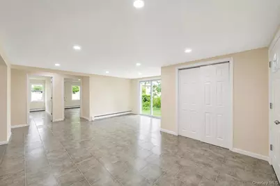 41 Madison Avenue, Amityville, NY 11701 - Photo 28