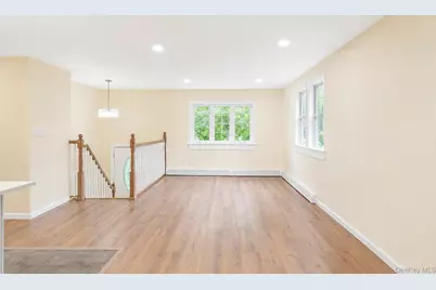 41 Madison Avenue, Amityville, NY 11701 - Photo 18