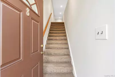 8 Sycamore Court #8, Selden, NY 11784 - Photo 4