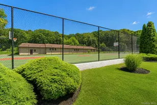 8 Sycamore Ct, Selden, NY 11784 - Photo 28