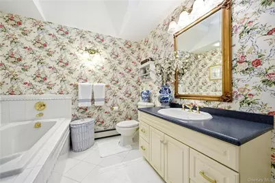 130 Fairview Road, Massapequa, NY 11758 - Photo 28
