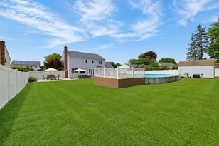 73 Springmeadow Dr, Holbrook, NY 11741 - Photo 36