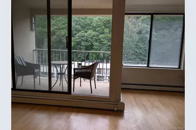1155 Warburton Avenue, Yonkers, NY 10701 - Photo 10