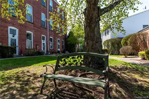 25 Village Ml, Haverstraw, NY 10927 - Photo 2