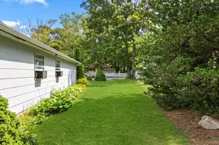 2 Pinetop Dr, Shirley, NY 11967 - Photo 16