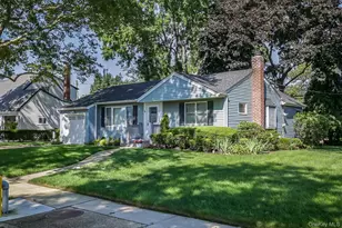 38 Linwood Ave, Farmingdale, NY 11735 - Photo 2