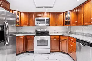 336 Scranton Ave, Lynbrook, NY 11563 - Photo 12