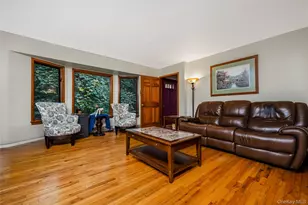 21 Sams Path, Rocky Point, NY 11778 - Photo 6