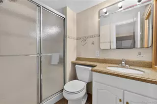 108 Marcus Ave, New Hyde Park, NY 11040 - Photo 24