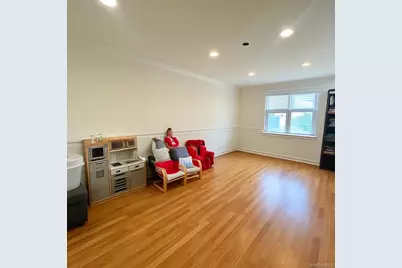 7 Carston Street W, Selden, NY 11784 - Photo 10