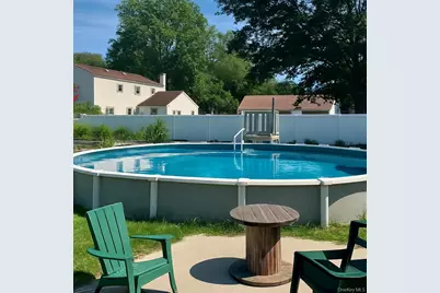 7 Carston Street W, Selden, NY 11784 - Photo 22