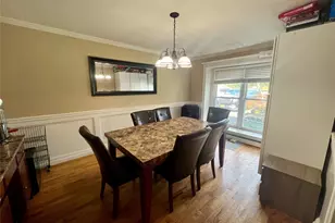 7 Carston St W, Selden, NY 11784 - Photo 4