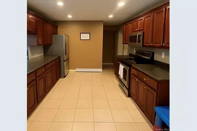 7 Carston Street W, Selden, NY 11784 - Photo 6