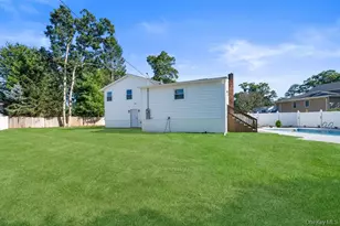31 Seton Ct, Old Bethpage, NY 11804 - Photo 40
