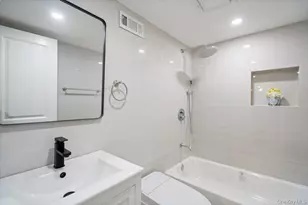 31 Seton Ct, Old Bethpage, NY 11804 - Photo 34