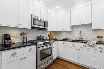 20 N Broadway #B-305, White Plains, NY 10601 - Photo 16