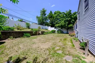 87 Central Park Rd, Plainview, NY 11803 - Photo 14