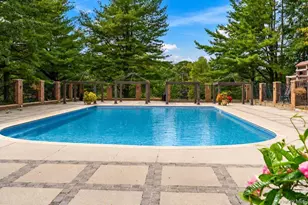 11 Pony Cir, Roslyn Heights, NY 11577 - Photo 50