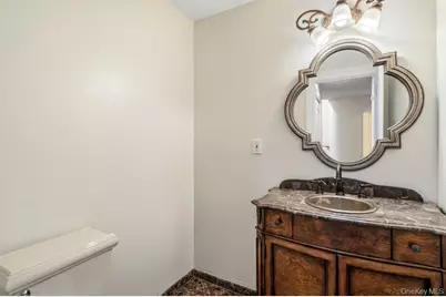 11 Pony Circle, Roslyn Heights, NY 11577 - Photo 24