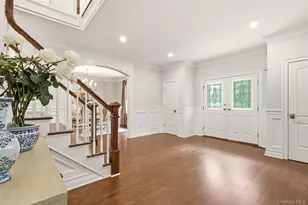 14 Dupont Ct, Dix Hills, NY 11746 - Photo 6