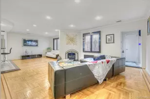 34 Reyam Rd, Lynbrook, NY 11563 - Photo 4