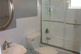 4924 Express Dr S, Ronkonkoma, NY 11779 - Photo 16
