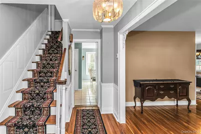8 Lenmore Drive, Old Bethpage, NY 11804 - Photo 6