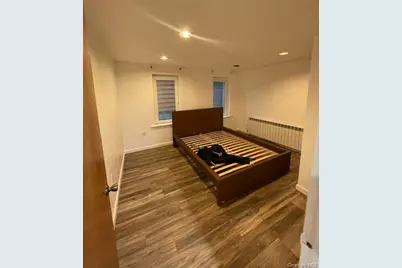 71-61 70th St, Glendale, NY 11385 - Photo 12