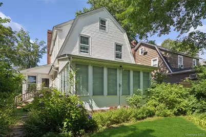 50 Park Avenue, Port Washington, NY 11050 - Photo 2