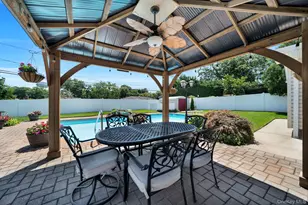 15 Abbey Dr, Commack, NY 11725 - Photo 22